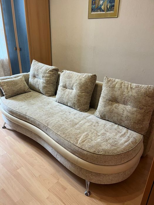 Мягкая мебель, диван