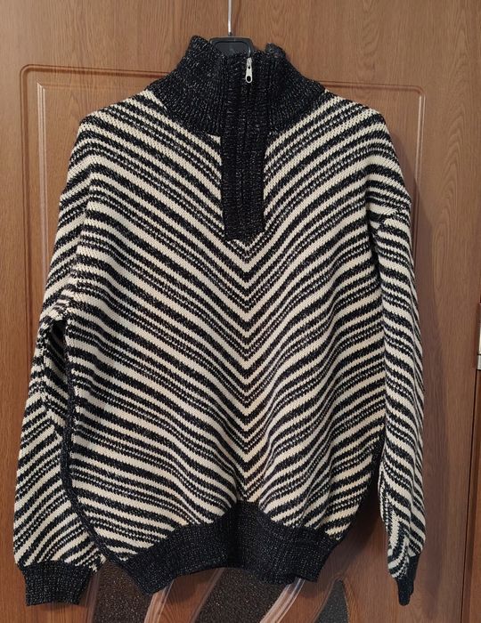 Вълнени пуловери