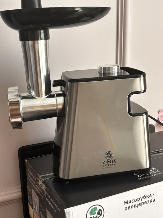 Мясорубка с овощерезкой