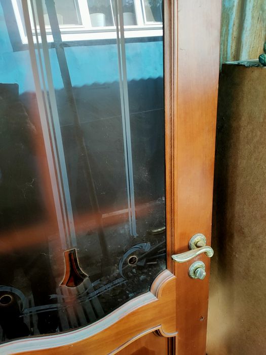 Деревянные двери