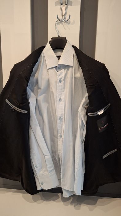 Мъжки официален костюм