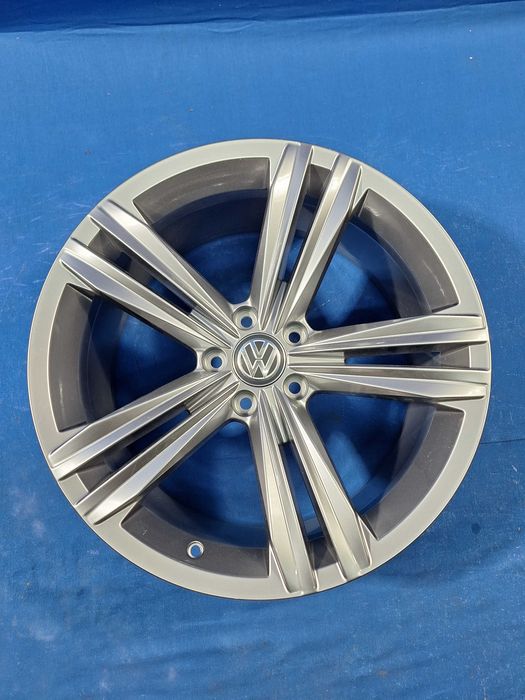 1 Janta Aliaj 5x112 19'' OEM VW Tiguan 8N Skoda Seat 8.5J ET 38 NOUA