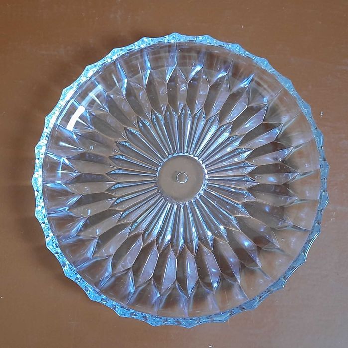 Блюдо хрустальное