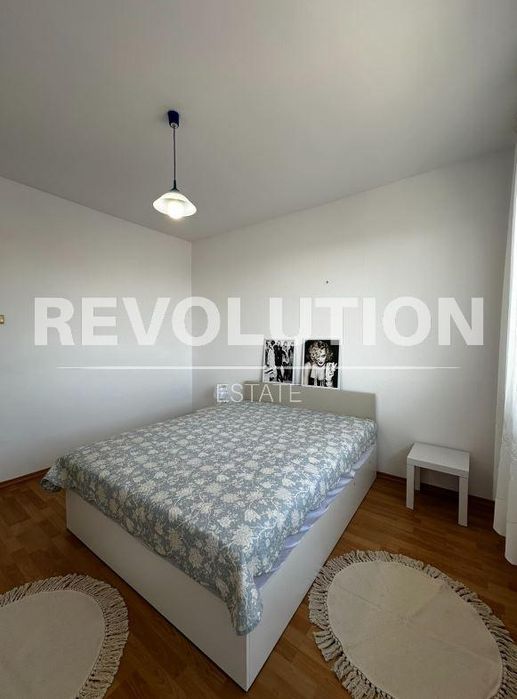 Дава се под наем Двустаен апартамент в Варна, Младост 1 - 51 кв.м за 448.8 € - Снимка #3