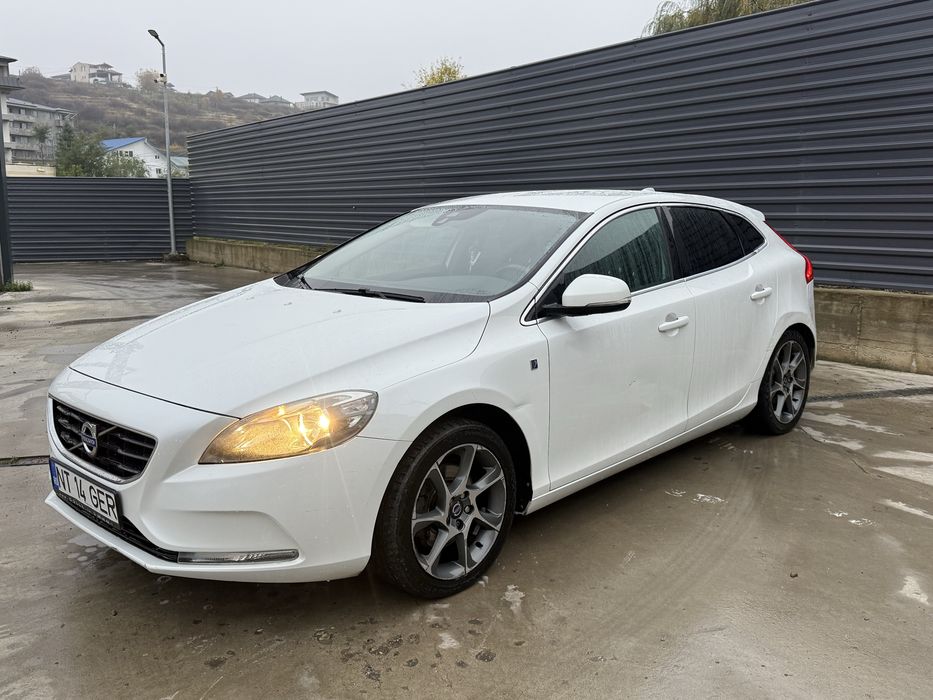 VOLVO V40 2015 — imagine 2