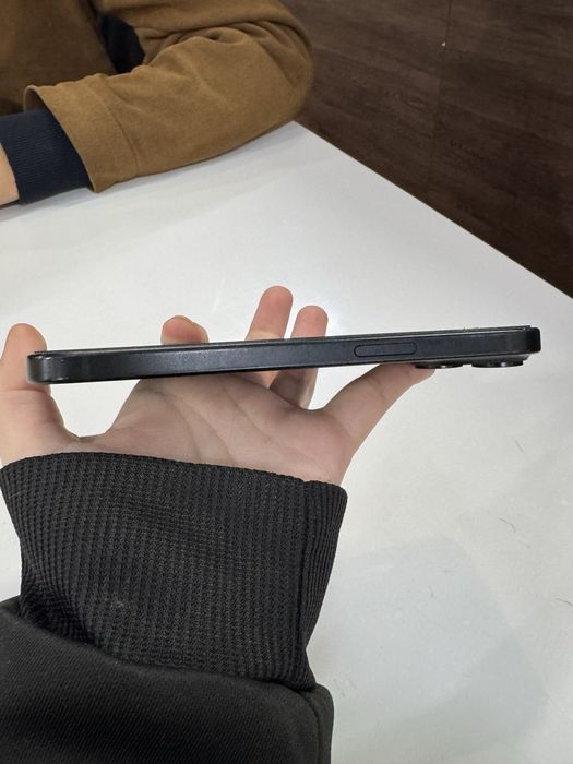 Iphone 15 в идеальном состоянии