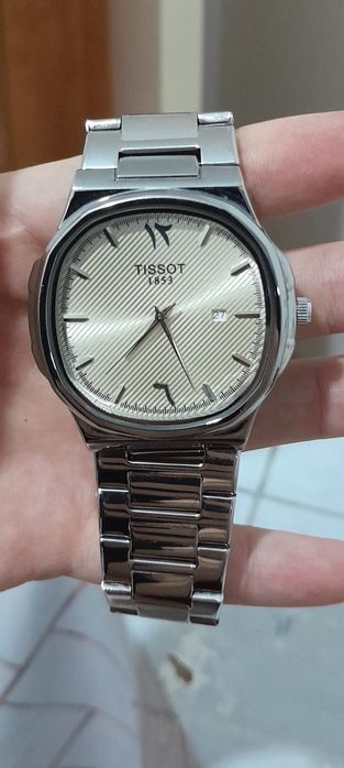Часы Tissot, продам