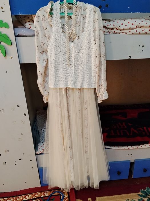 Yangi koʻylaklar sotiladi