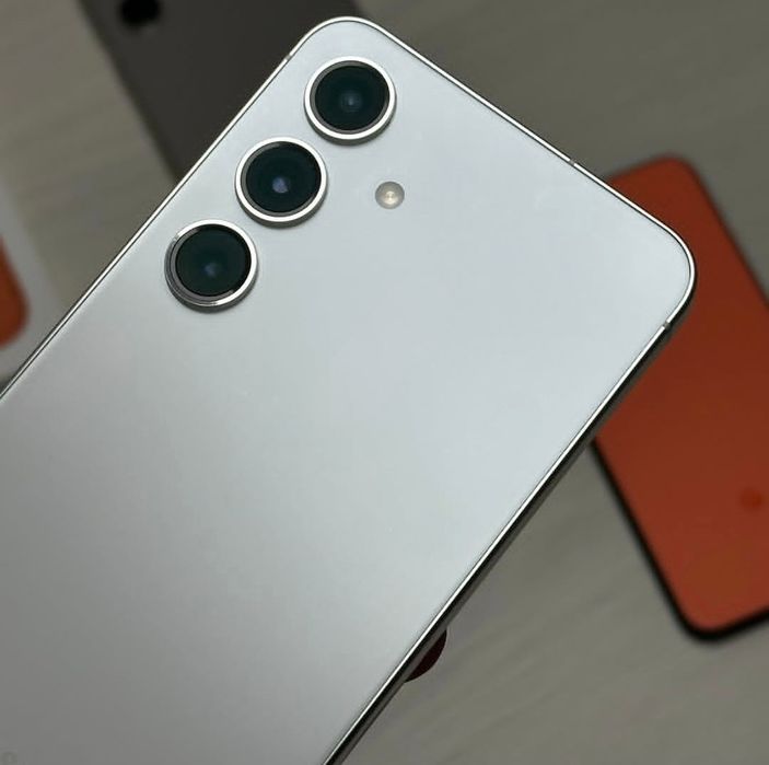 Galaxy S24. Физические 2 сим