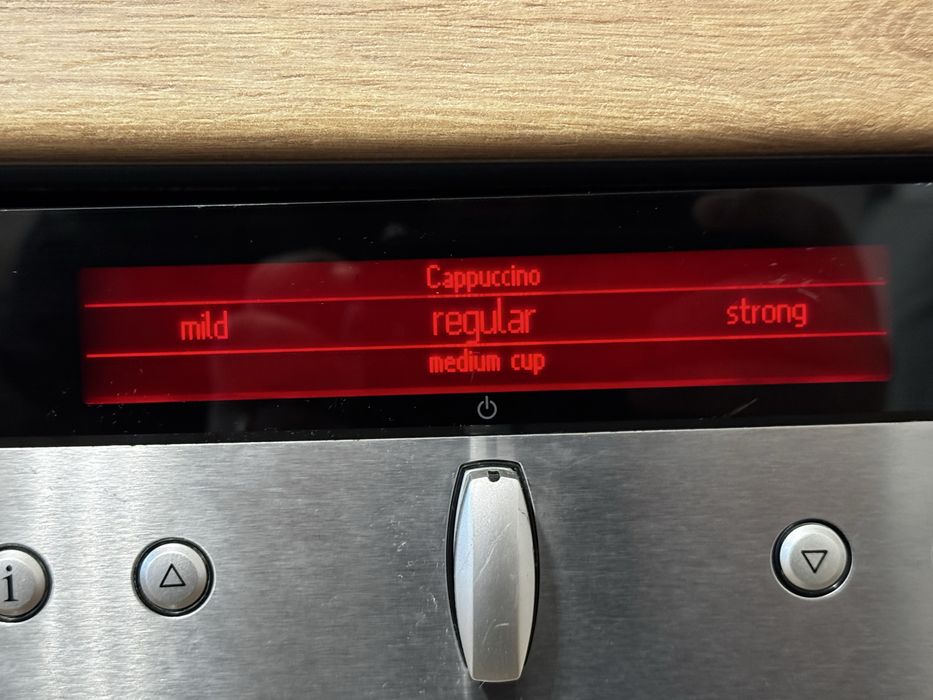 Espressor automat incastrabil NEFF C77 - Cappuccino, Latte Macchiato