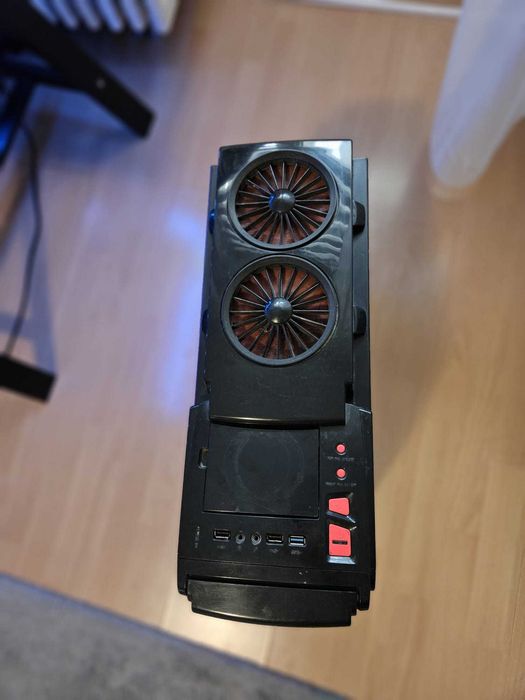 PC Gaming - ASUS R9 270X, AMD FX-6300 Am3+ / 8GB RAM, SSD + HDD