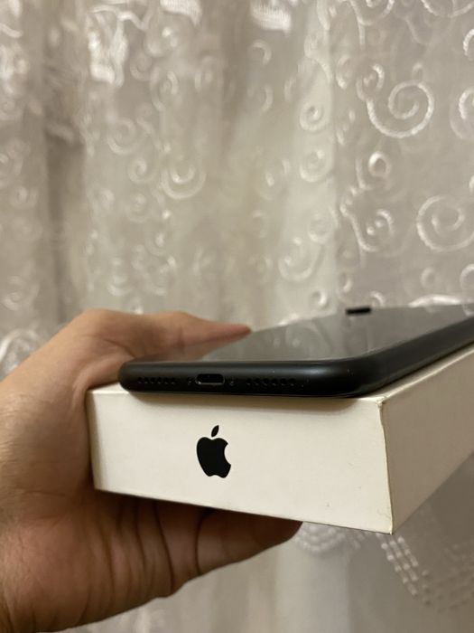 IPhone XR Yengide holati