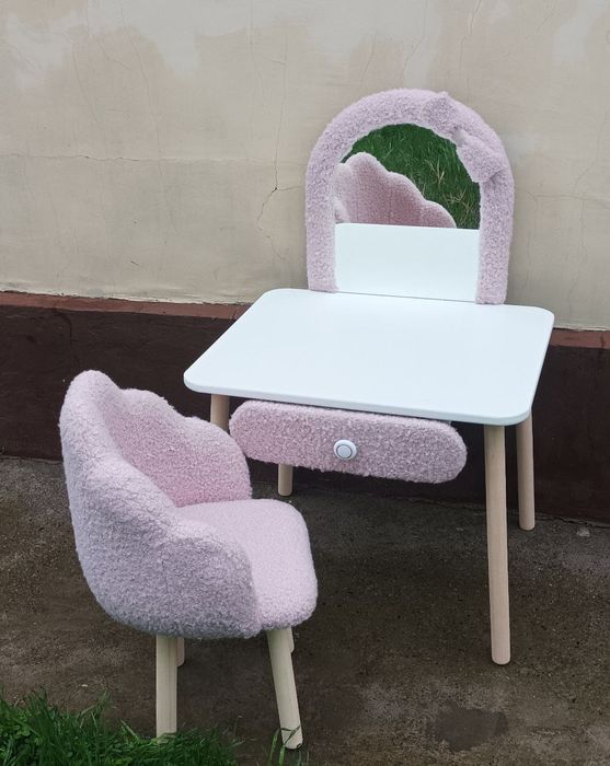 Трюмо для девочек