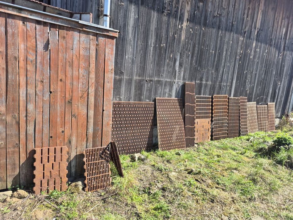 Podea Plastic, gratare pentru porci-purcei ,animale. Recent adusa din Germania.