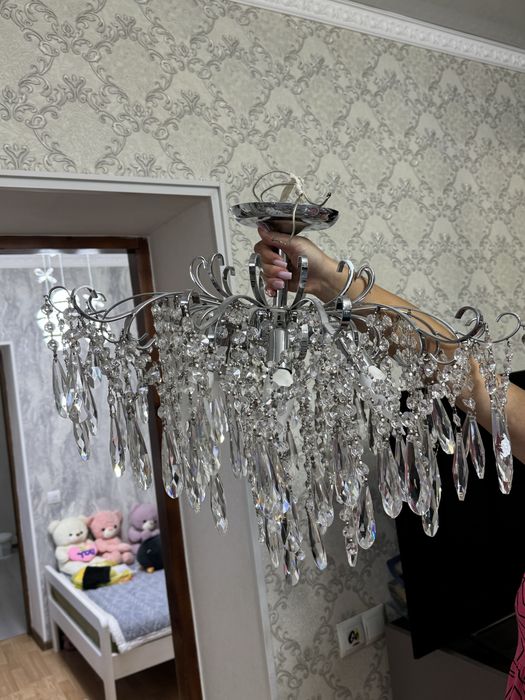 Люстра для спальни