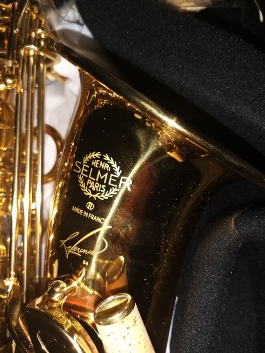 Продам Саксофон. Абсолютно новый!!!