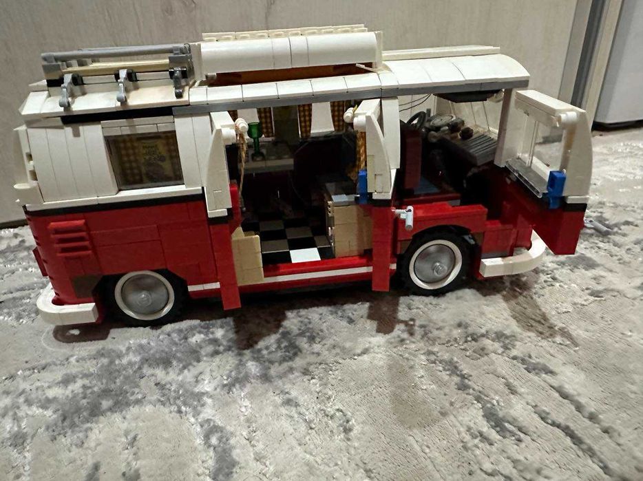 LEGO Creator Expert - Volkswagen T1 Camper Van 10220