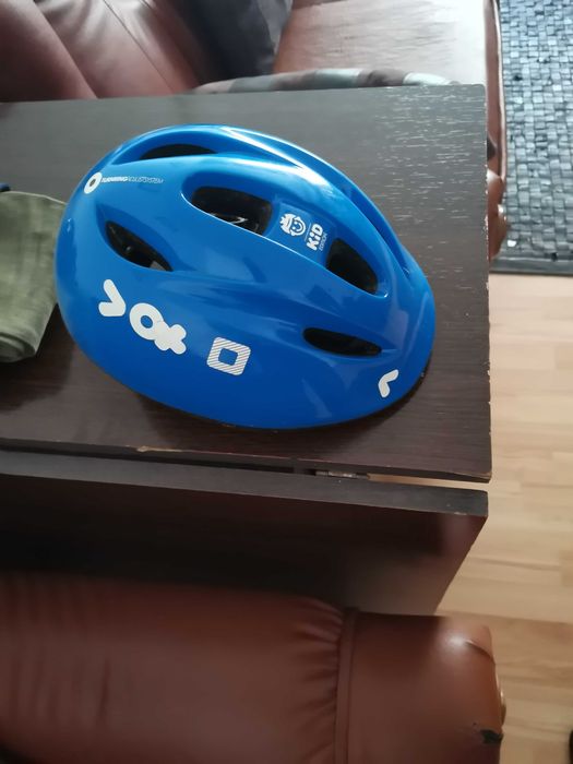 Skateboard băieți cu cască de protecție