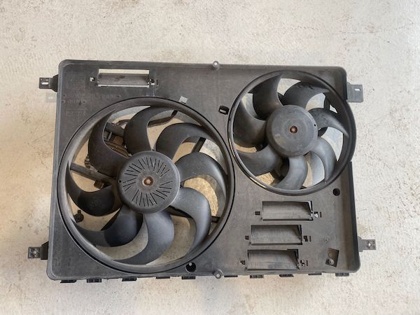 Ventilator radiator Volvo XC60 2009-2017 31293777 6G91-8C607-ND