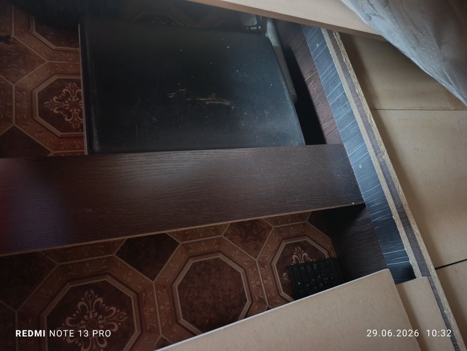 Продам двухспальную кровать