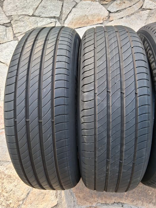215 65 17 Michelin Primaci 4 99V