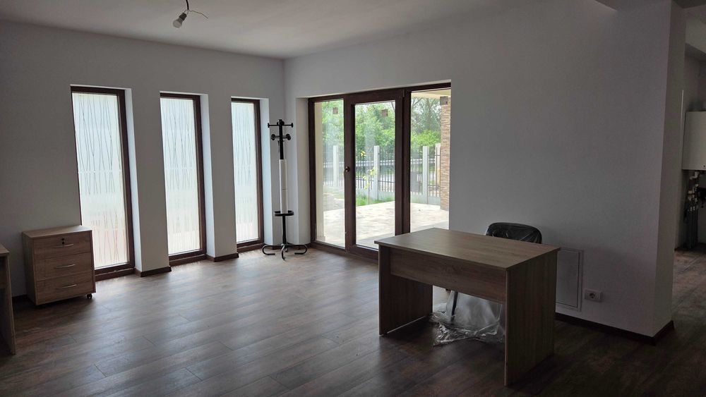 De inchiriat apartament 4 camere, parter, Otopeni