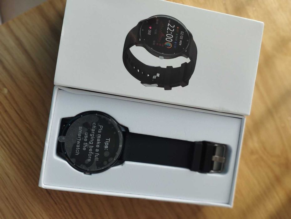 Смарт часовник - чисто нов