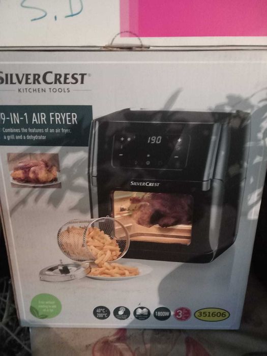 Friteuza cu aer fierbinte 9 in 1