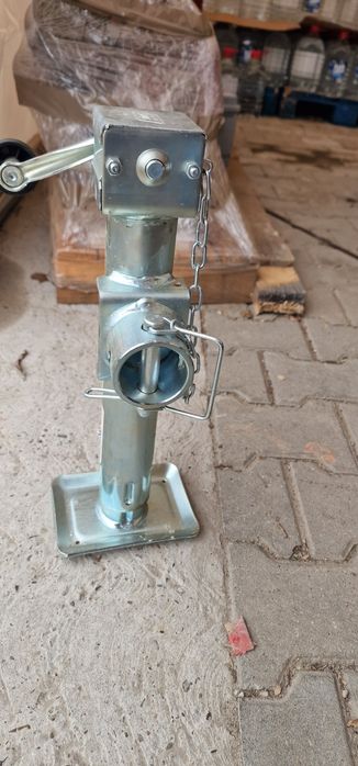 Picior sprijin remorca platforma 3.5 tone preț 550 lei se poate trimit