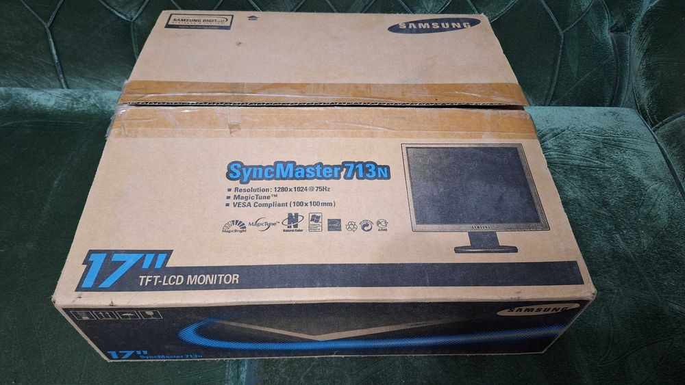 Монитор samsung 17" 713n с коробкой