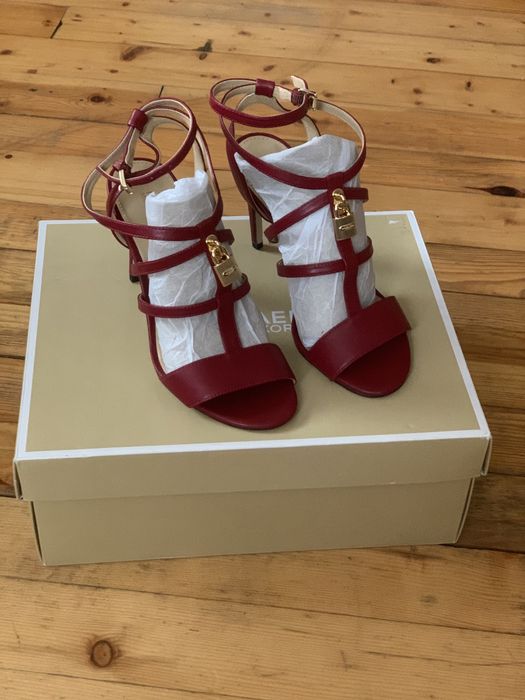 Сандали елегантни Michael Kors