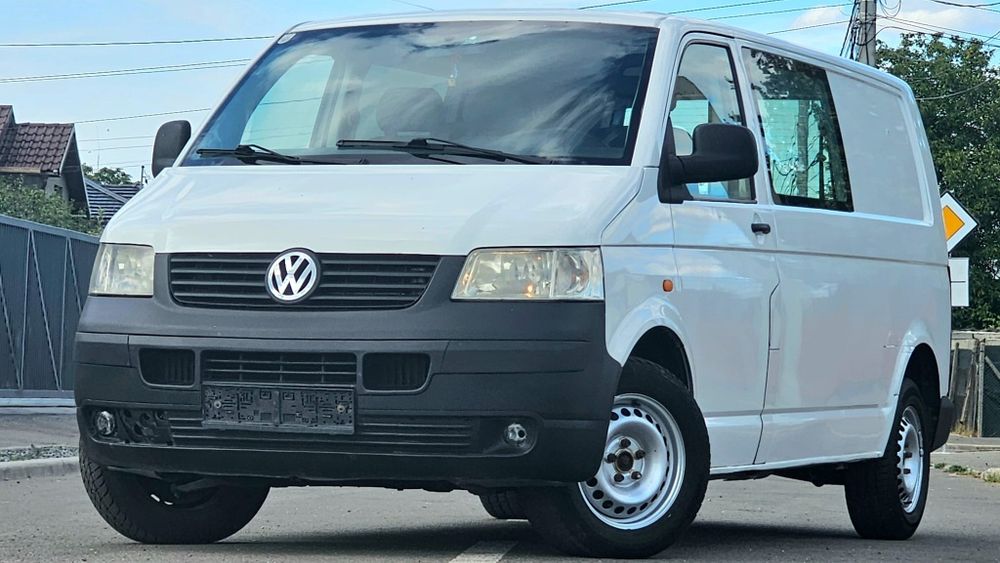 Vw  T5  an  2006.  4×4