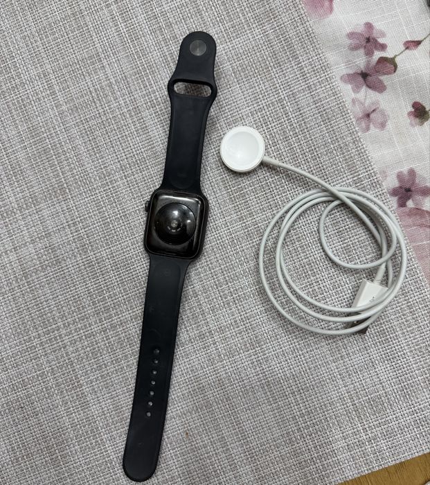 Iwatch se 1th generation 44 mm
