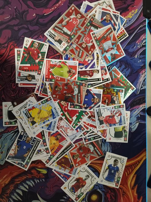 Vând cartonașe topps lidl