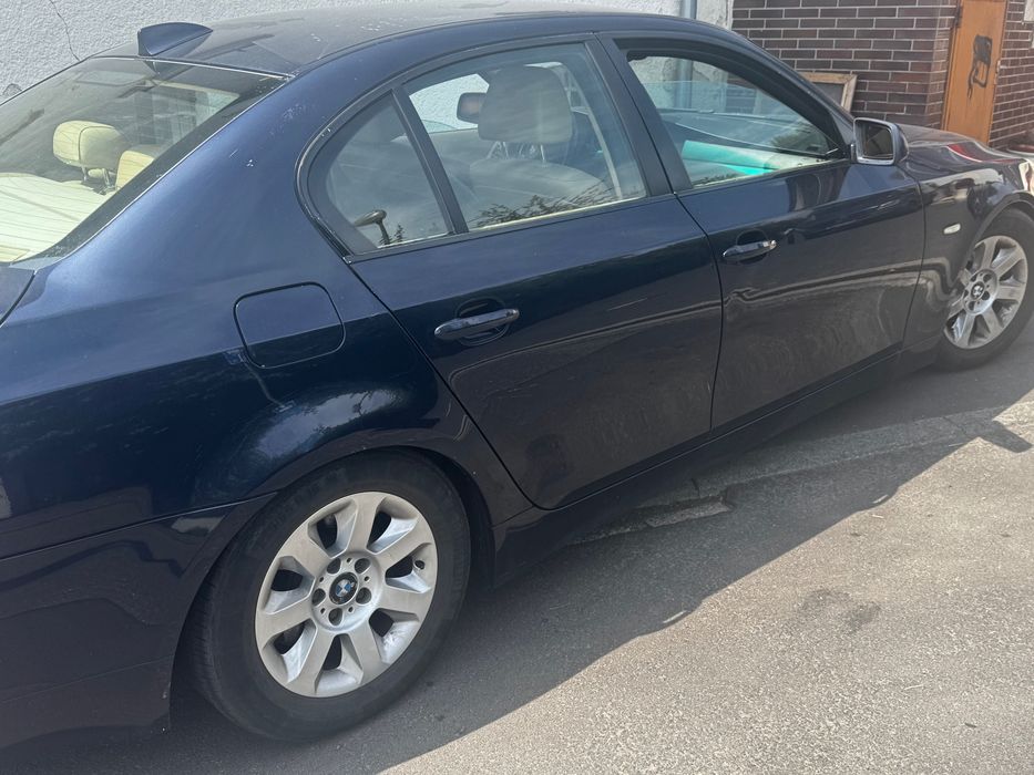 Bmw 520 2.2i, Седан, Употребяван, нов внос