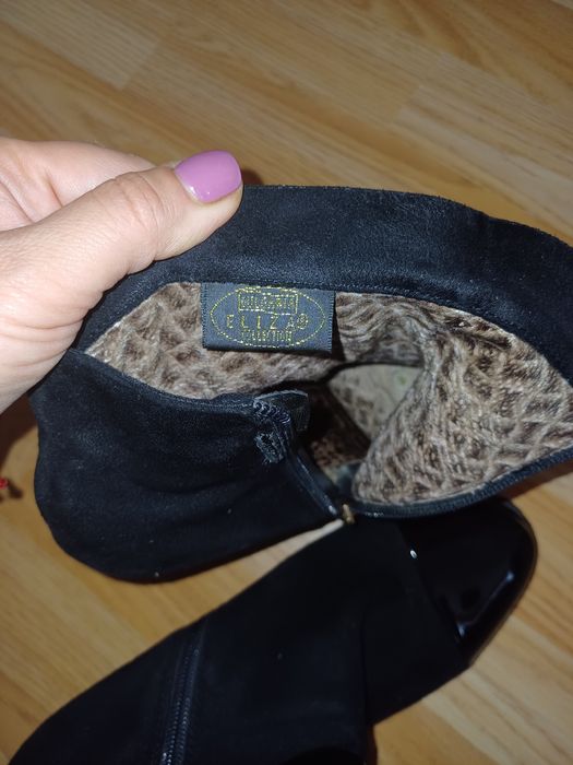 Черни боти Eliza