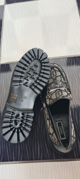 Pantofi slip negri..