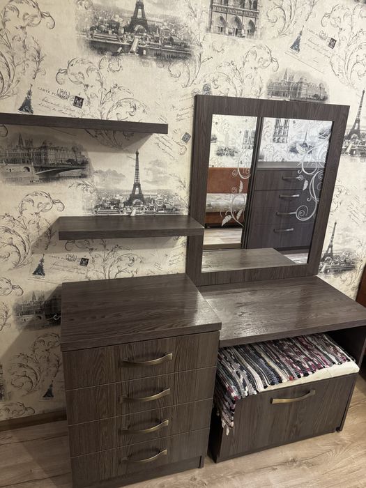 Туалетный столик