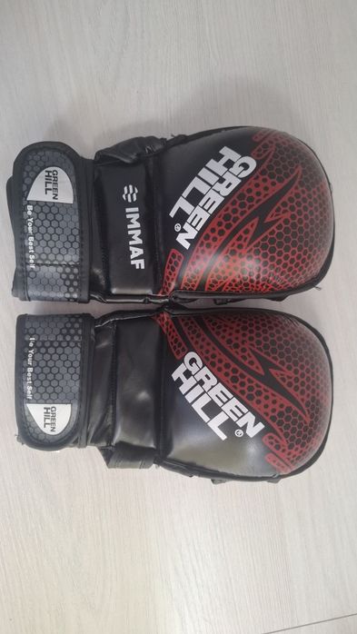 Продам перчатки green hill