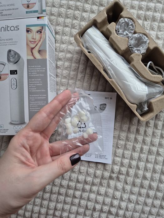 Уред за премахване на черни точки Sanitas