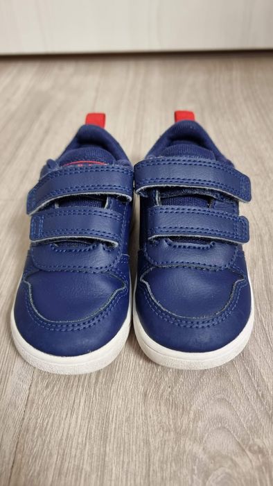 Încălțăminte Adidas