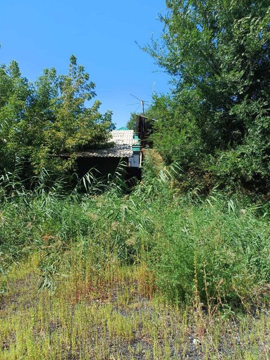 Продам участок в городе(торг)