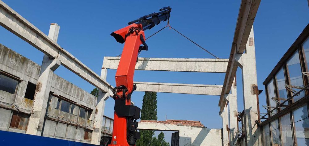 Услуги с Камиони с Кранове,Услуги с автокранове.