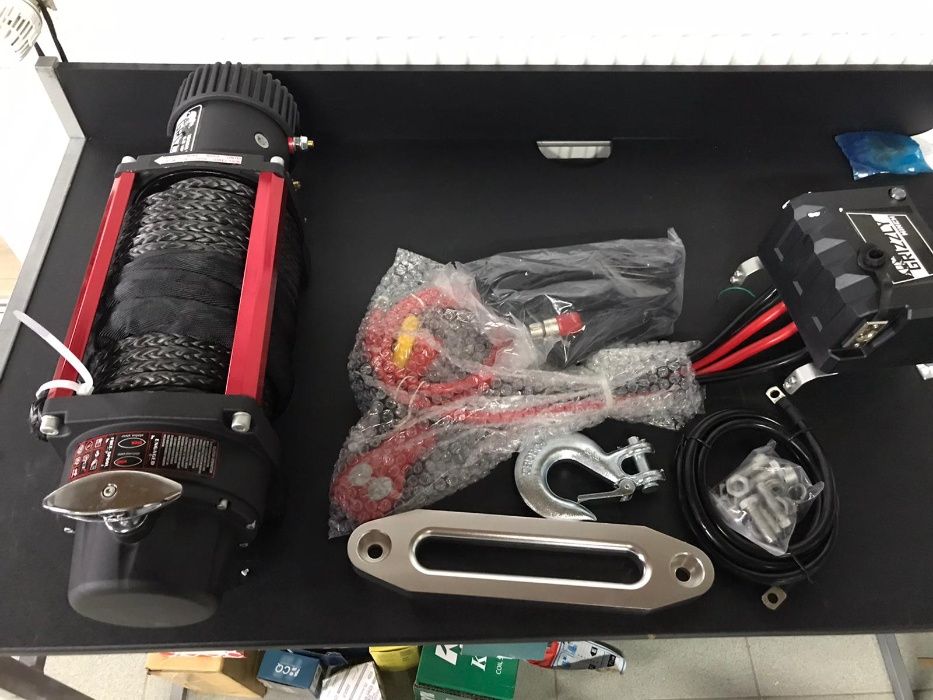 Troliu GRIZZLY WINCH 13000LBS (5897KG) cablu sintetic