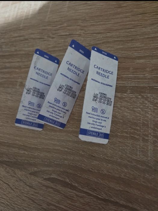 Kit complet de tatuat