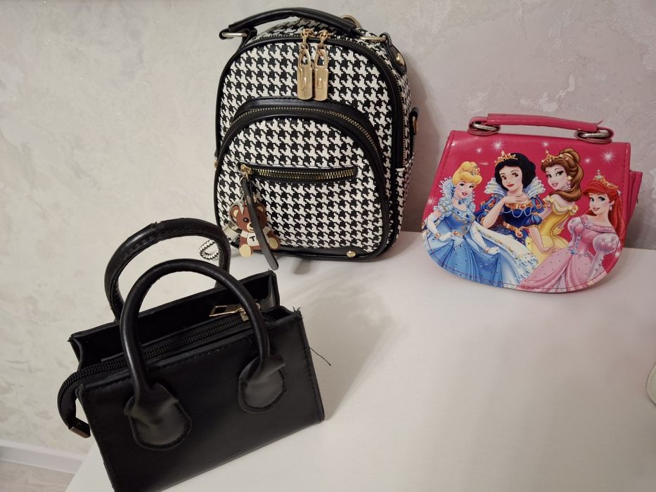 Продам сумки детские цены разные