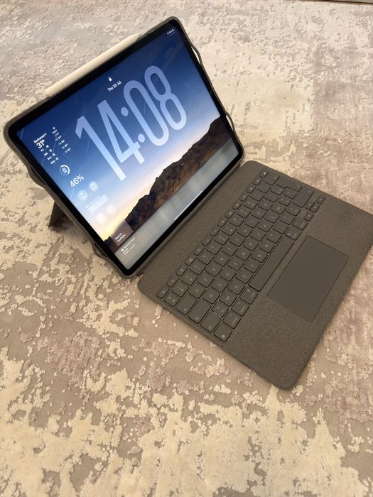 iPad Pro 12.9” 5th Gen (M1) Cellular + Apple Pencil Gen. 2 + Logitech Combo Touch