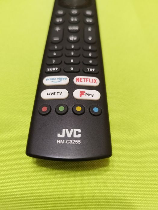 Продавам дистанционно за JVC