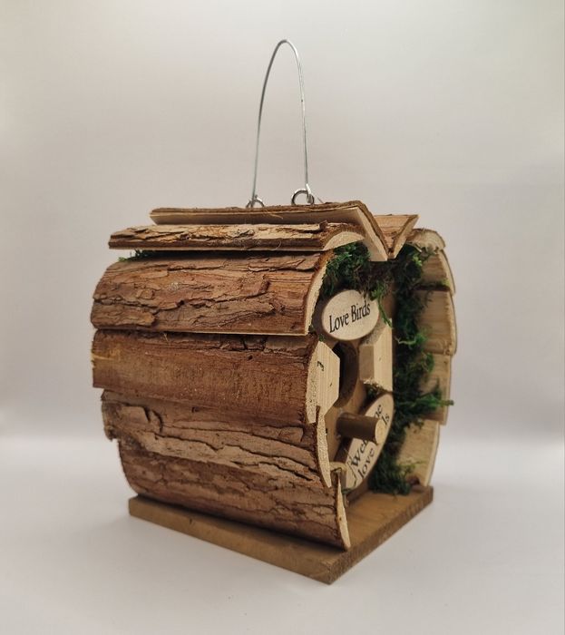 Casute pasarele din lemn