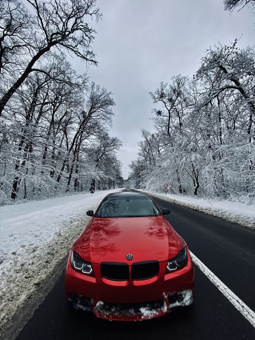 BMW E90 318d | Navi mare | Interior recaro piele | R19